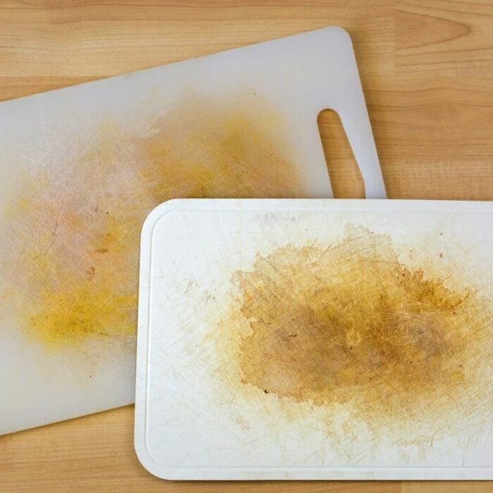 Plastic cutting board microplastics bacteria scratches
